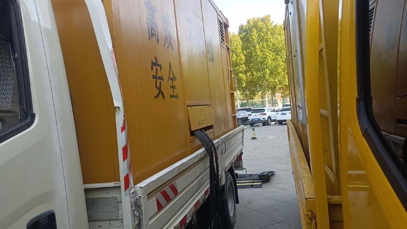 安新如何判断柴油发电机组和UPS电源的切换时间是否符合要求？